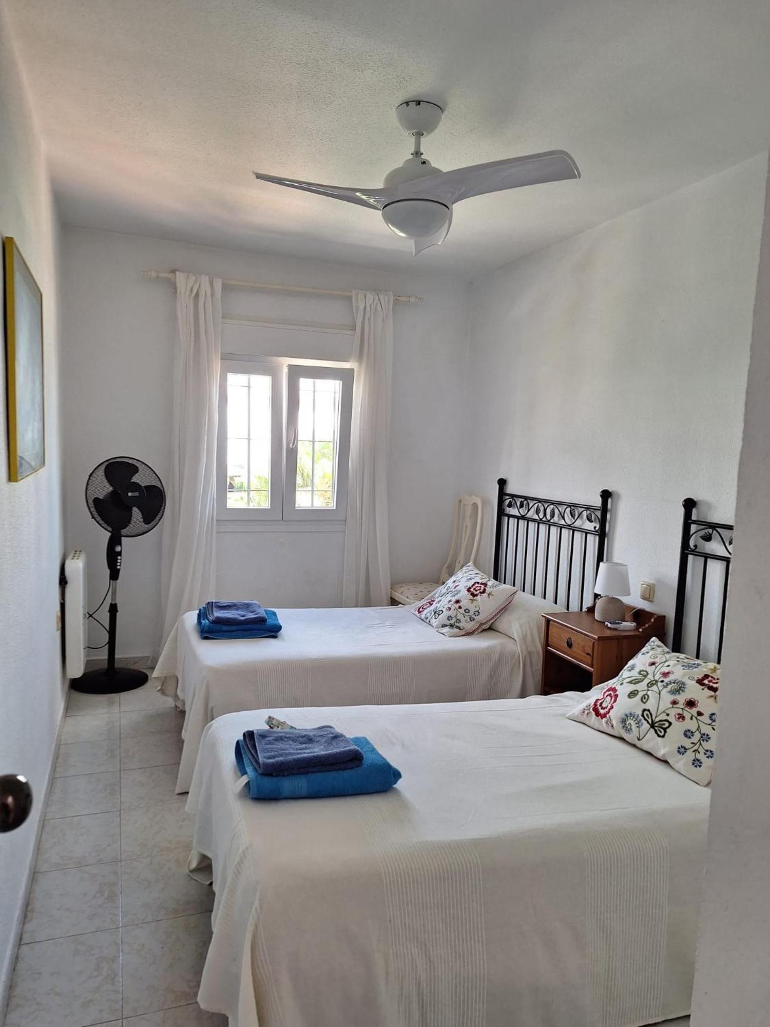 Casa Adosada Marina Playa Y Golf San Luis de Sabinillas Eksteriør billede